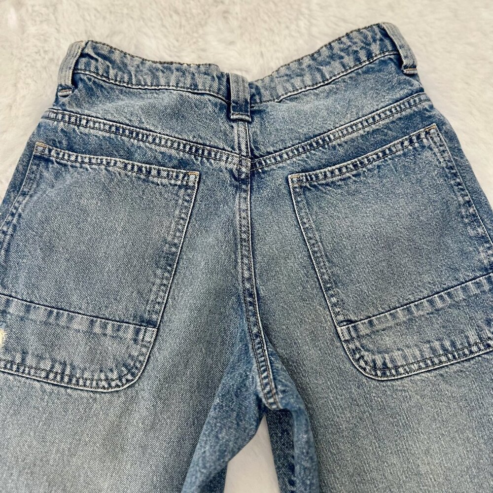 H&M Girls Baggy Fit Jeans – Distressed Light Wash - Picture 8 of 13
